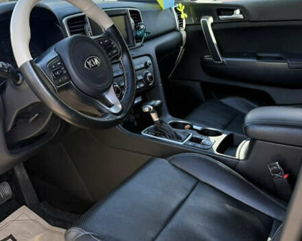 Черный Киа Sportage, объемом двигателя 2 л и пробегом 170 тыс. км за 18500 $, фото 10 на Automoto.ua
