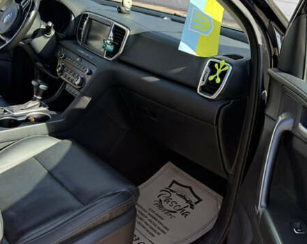 Черный Киа Sportage, объемом двигателя 2 л и пробегом 170 тыс. км за 18500 $, фото 5 на Automoto.ua