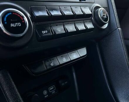 Чорний Кіа Sportage, об'ємом двигуна 1.59 л та пробігом 98 тис. км за 15500 $, фото 31 на Automoto.ua