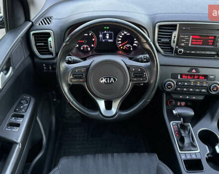 Чорний Кіа Sportage, об'ємом двигуна 1.69 л та пробігом 80 тис. км за 18500 $, фото 60 на Automoto.ua