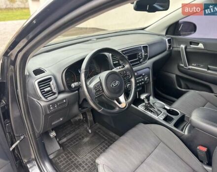 Черный Киа Sportage, объемом двигателя 1.69 л и пробегом 85 тыс. км за 17600 $, фото 10 на Automoto.ua