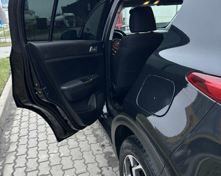 Чорний Кіа Sportage, об'ємом двигуна 1.6 л та пробігом 89 тис. км за 17500 $, фото 7 на Automoto.ua