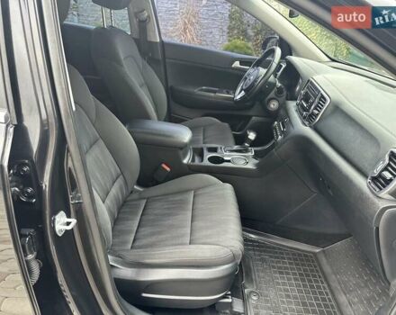 Черный Киа Sportage, объемом двигателя 1.69 л и пробегом 85 тыс. км за 17600 $, фото 24 на Automoto.ua