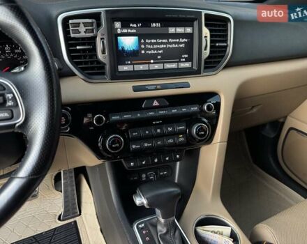 Кіа Sportage 2018 у Києві на Automoto.ua Чорний Кіа Sportage, об'ємом двигуна 2 л та пробігом 43 тис. км за 23500 $, фото 14 на Automoto.ua