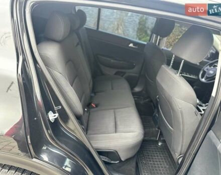 Черный Киа Sportage, объемом двигателя 1.69 л и пробегом 85 тыс. км за 17600 $, фото 21 на Automoto.ua