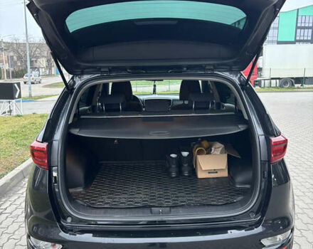 Чорний Кіа Sportage, об'ємом двигуна 1.6 л та пробігом 89 тис. км за 17500 $, фото 12 на Automoto.ua