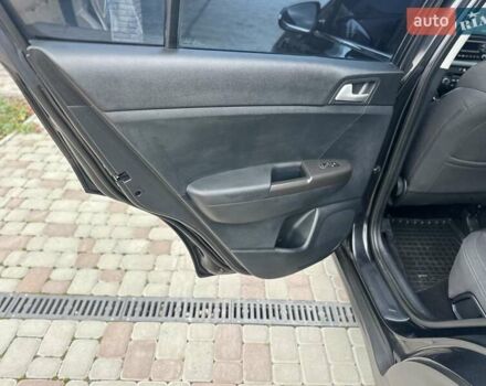 Черный Киа Sportage, объемом двигателя 1.69 л и пробегом 85 тыс. км за 17600 $, фото 16 на Automoto.ua