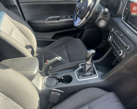 Чорний Кіа Sportage, об'ємом двигуна 1.6 л та пробігом 90 тис. км за 14999 $, фото 16 на Automoto.ua