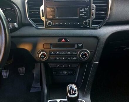 Чорний Кіа Sportage, об'ємом двигуна 1.69 л та пробігом 172 тис. км за 13950 $, фото 25 на Automoto.ua