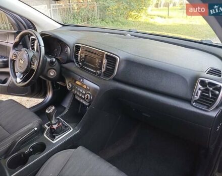 Чорний Кіа Sportage, об'ємом двигуна 1.69 л та пробігом 172 тис. км за 13950 $, фото 21 на Automoto.ua