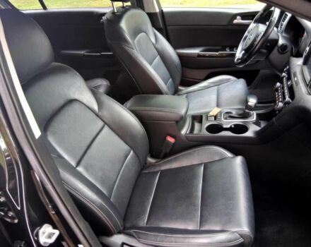 Черный Киа Sportage, объемом двигателя 2.4 л и пробегом 50 тыс. км за 14700 $, фото 7 на Automoto.ua