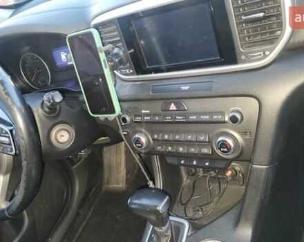 Чорний Кіа Sportage, об'ємом двигуна 1.59 л та пробігом 80 тис. км за 18500 $, фото 3 на Automoto.ua
