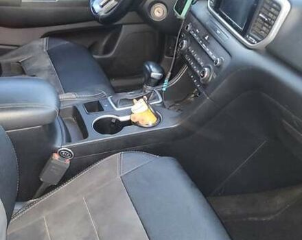 Чорний Кіа Sportage, об'ємом двигуна 1.59 л та пробігом 80 тис. км за 18500 $, фото 16 на Automoto.ua