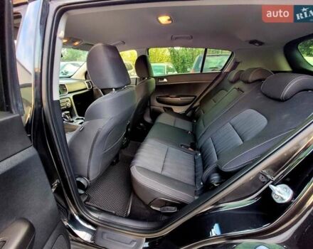 Черный Киа Sportage, объемом двигателя 1.6 л и пробегом 75 тыс. км за 21500 $, фото 1 на Automoto.ua