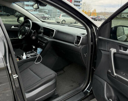 Чорний Кіа Sportage, об'ємом двигуна 1.6 л та пробігом 180 тис. км за 18500 $, фото 7 на Automoto.ua