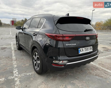 Чорний Кіа Sportage, об'ємом двигуна 1.6 л та пробігом 180 тис. км за 18500 $, фото 4 на Automoto.ua