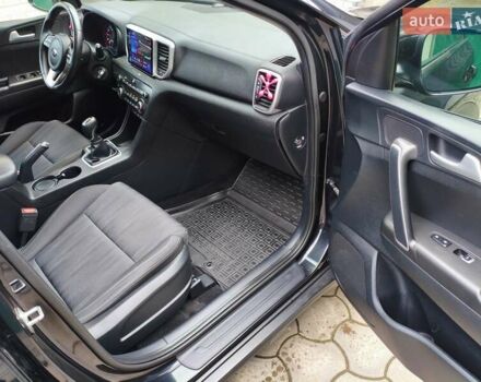 Черный Киа Sportage, объемом двигателя 1.59 л и пробегом 41 тыс. км за 18000 $, фото 15 на Automoto.ua