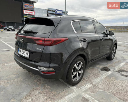 Чорний Кіа Sportage, об'ємом двигуна 1.6 л та пробігом 180 тис. км за 18500 $, фото 5 на Automoto.ua