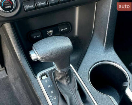 Черный Киа Sportage, объемом двигателя 2.36 л и пробегом 119 тыс. км за 15000 $, фото 9 на Automoto.ua