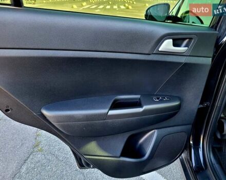 Черный Киа Sportage, объемом двигателя 1.6 л и пробегом 75 тыс. км за 21500 $, фото 19 на Automoto.ua