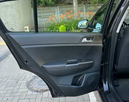 Черный Киа Sportage, объемом двигателя 1.59 л и пробегом 70 тыс. км за 18900 $, фото 7 на Automoto.ua
