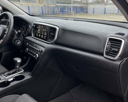 Черный Киа Sportage, объемом двигателя 2.36 л и пробегом 113 тыс. км за 17500 $, фото 19 на Automoto.ua