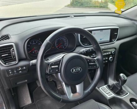 Киа Sportage 2021 в Днепре (Днепропетровске) на Automoto.ua Черный Киа Sportage, объемом двигателя 1.6 л и пробегом 20 тыс. км за 10000 $, фото 8 на Automoto.ua