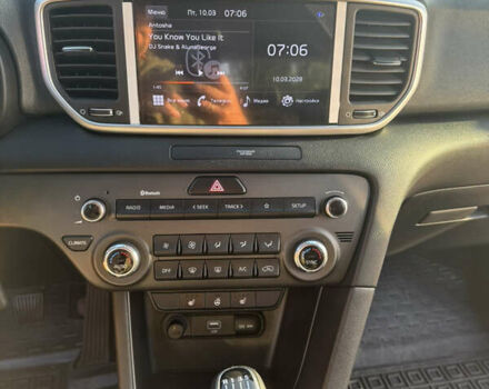 Черный Киа Sportage, объемом двигателя 1.59 л и пробегом 33 тыс. км за 19000 $, фото 25 на Automoto.ua