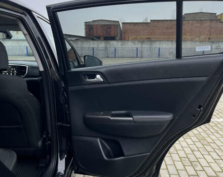 Черный Киа Sportage, объемом двигателя 2.36 л и пробегом 113 тыс. км за 17500 $, фото 18 на Automoto.ua