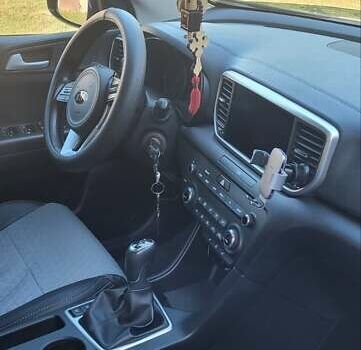 Черный Киа Sportage, объемом двигателя 1.59 л и пробегом 63 тыс. км за 18500 $, фото 18 на Automoto.ua