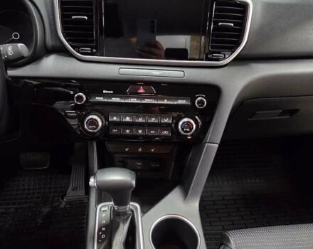 Черный Киа Sportage, объемом двигателя 2 л и пробегом 90 тыс. км за 26000 $, фото 18 на Automoto.ua