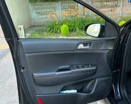 Черный Киа Sportage, объемом двигателя 1.59 л и пробегом 70 тыс. км за 18900 $, фото 6 на Automoto.ua