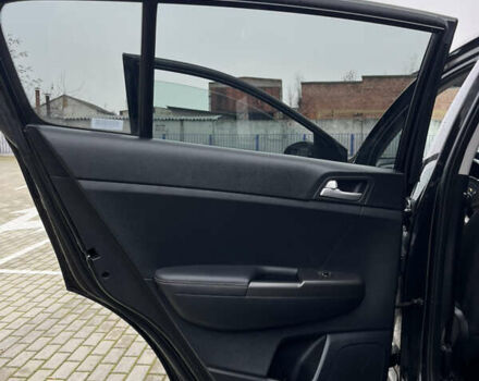 Черный Киа Sportage, объемом двигателя 2.36 л и пробегом 113 тыс. км за 17500 $, фото 17 на Automoto.ua