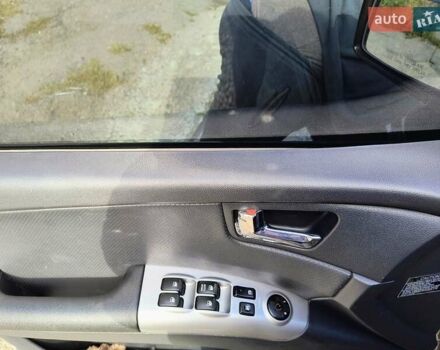 Коричневий Кіа Sportage, об'ємом двигуна 1.99 л та пробігом 242 тис. км за 8700 $, фото 3 на Automoto.ua