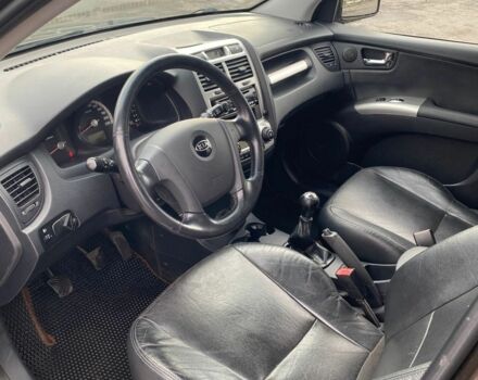 Коричневый Киа Sportage, объемом двигателя 2 л и пробегом 241 тыс. км за 8000 $, фото 6 на Automoto.ua