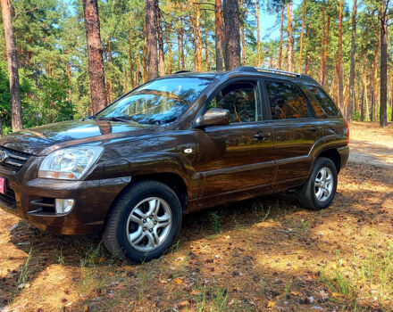 Кіа Sportage 2008 у Харкові на Automoto.ua Коричневий Кіа Sportage, об'ємом двигуна 2 л та пробігом 161 тис. км за 8500 $, фото 1 на Automoto.ua