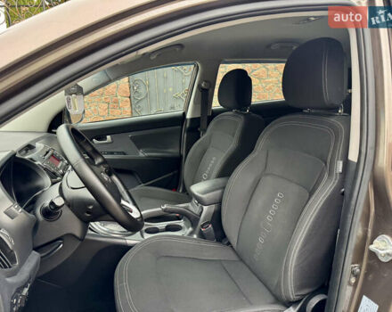 Коричневый Киа Sportage, объемом двигателя 2 л и пробегом 202 тыс. км за 12900 $, фото 18 на Automoto.ua