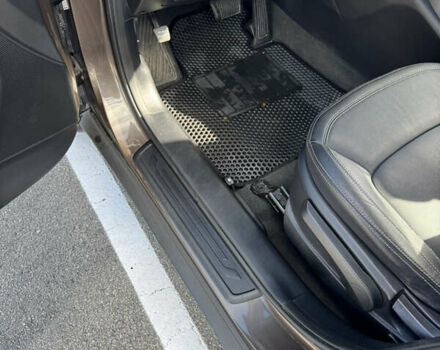 Коричневий Кіа Sportage, об'ємом двигуна 2 л та пробігом 188 тис. км за 14500 $, фото 16 на Automoto.ua