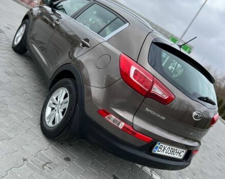 Коричневий Кіа Sportage, об'ємом двигуна 2 л та пробігом 156 тис. км за 10999 $, фото 4 на Automoto.ua