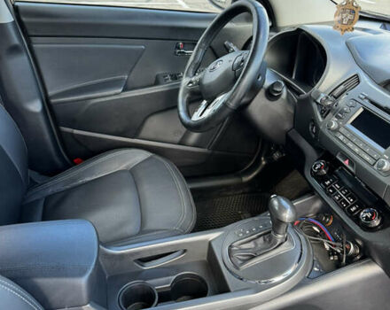 Коричневий Кіа Sportage, об'ємом двигуна 2 л та пробігом 188 тис. км за 14500 $, фото 10 на Automoto.ua