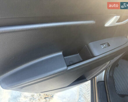 Коричневий Кіа Sportage, об'ємом двигуна 1.6 л та пробігом 236 тис. км за 11600 $, фото 15 на Automoto.ua
