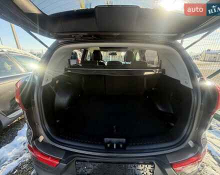 Коричневий Кіа Sportage, об'ємом двигуна 1.6 л та пробігом 236 тис. км за 11600 $, фото 3 на Automoto.ua