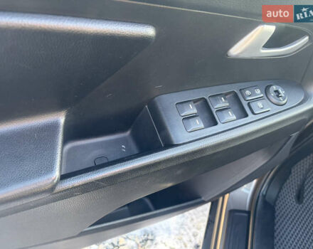 Коричневий Кіа Sportage, об'ємом двигуна 1.6 л та пробігом 236 тис. км за 11600 $, фото 24 на Automoto.ua