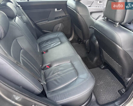 Коричневий Кіа Sportage, об'ємом двигуна 2 л та пробігом 190 тис. км за 13950 $, фото 57 на Automoto.ua