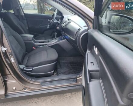 Коричневый Киа Sportage, объемом двигателя 2.4 л и пробегом 164 тыс. км за 11750 $, фото 5 на Automoto.ua