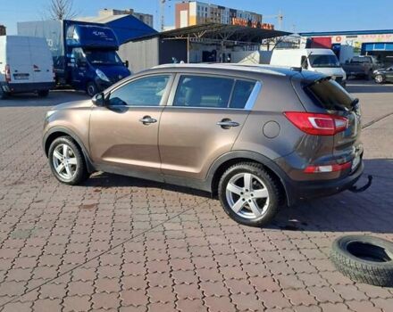 Коричневый Киа Sportage, объемом двигателя 1.6 л и пробегом 220 тыс. км за 11500 $, фото 6 на Automoto.ua