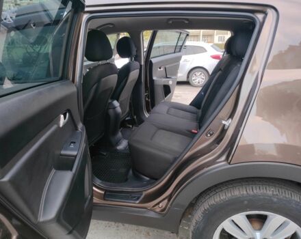 Коричневый Киа Sportage, объемом двигателя 2.4 л и пробегом 160 тыс. км за 11550 $, фото 5 на Automoto.ua