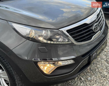 Коричневий Кіа Sportage, об'ємом двигуна 2 л та пробігом 190 тис. км за 13950 $, фото 24 на Automoto.ua