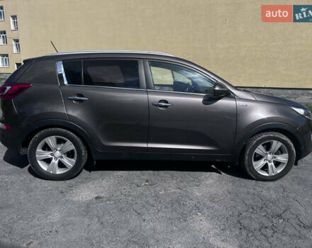 Коричневый Киа Sportage, объемом двигателя 2 л и пробегом 265 тыс. км за 13900 $, фото 6 на Automoto.ua