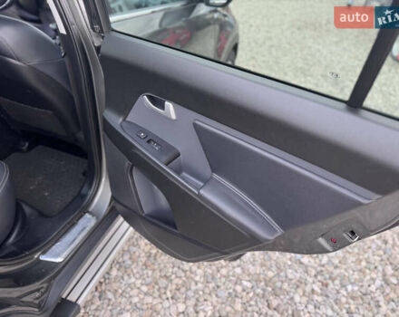 Коричневий Кіа Sportage, об'ємом двигуна 2 л та пробігом 190 тис. км за 13950 $, фото 56 на Automoto.ua